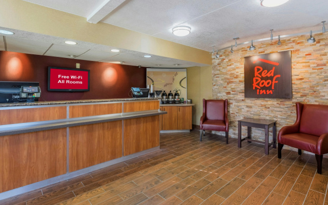 photo 2 of Red Roof Inn Jacksonville Airport