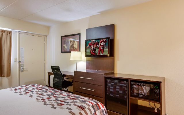 photo 4 of Red Roof Inn Kalamazoo East - Expo Center
