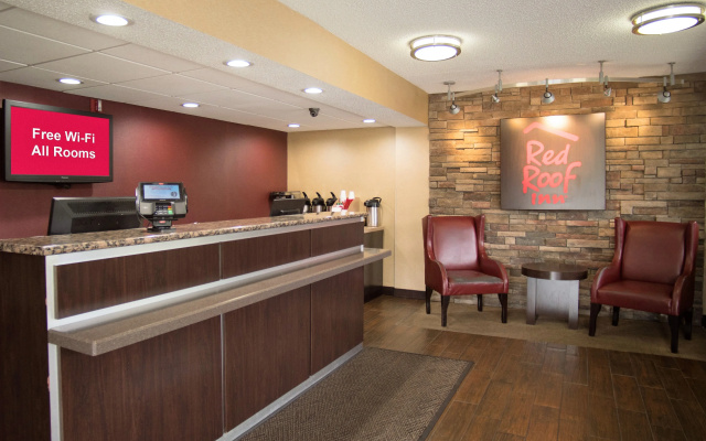 photo 2 of Red Roof Inn Kalamazoo West - Western Michigan U