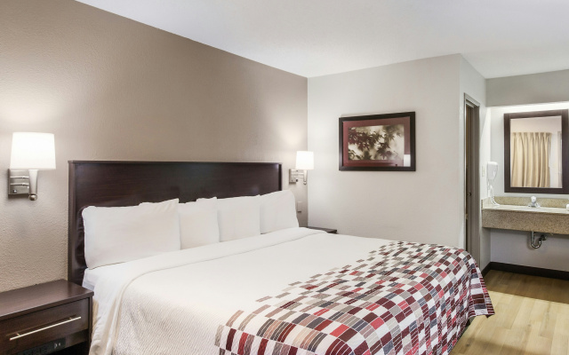 photo 3 of Red Roof Inn Lexington