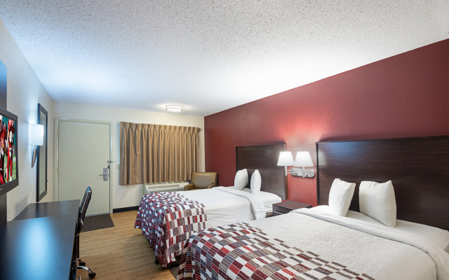 photo 3 of Red Roof Inn Madison, WI