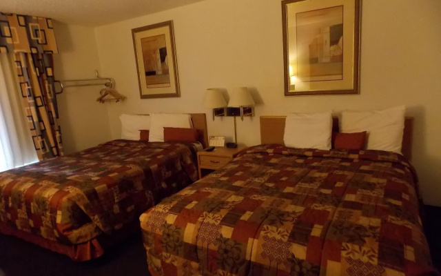 photo 4 of Norwood Inn and Suites - Roseville