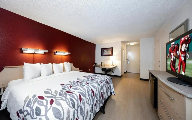 photo 3 of Red Roof Inn Myrtle Beach Hotel - Market Common