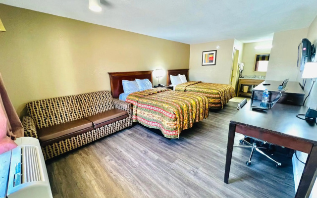 photo 4 of Rodeway Inn Expo Center