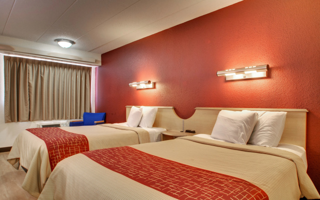 photo 5 of Red Roof Inn St Louis - Westport/ Maryland Heights