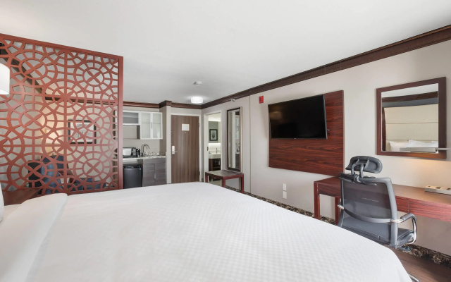 photo 4 of The Leo Collection Detroit, an Ascend Collection Hotel