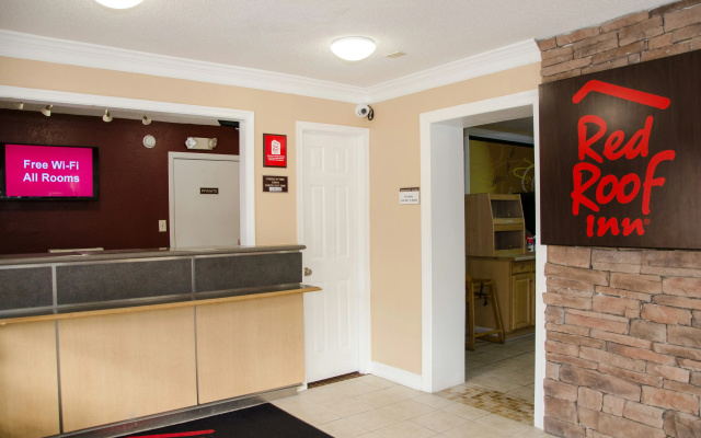photo 2 of Red Roof Inn Williamsburg