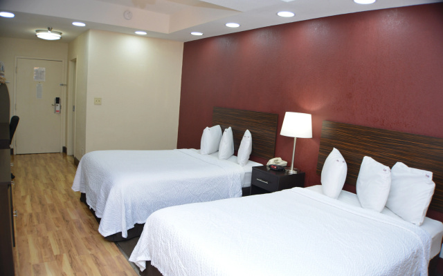 photo 3 of Red Roof Inn PLUS+ & Suites Chattanooga - Downtown