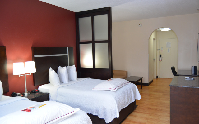 photo 5 of Red Roof Inn PLUS+ & Suites Chattanooga - Downtown