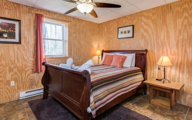 photo 4 of Red Wolf - 2 Br Cabin