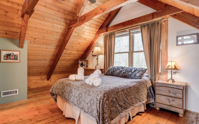 photo 5 of Red Wolf - 2 Br Cabin