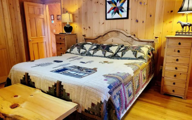 photo 3 of Red Wolf Cabin in Maggie Valley