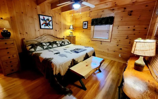 photo 5 of Red Wolf Cabin in Maggie Valley