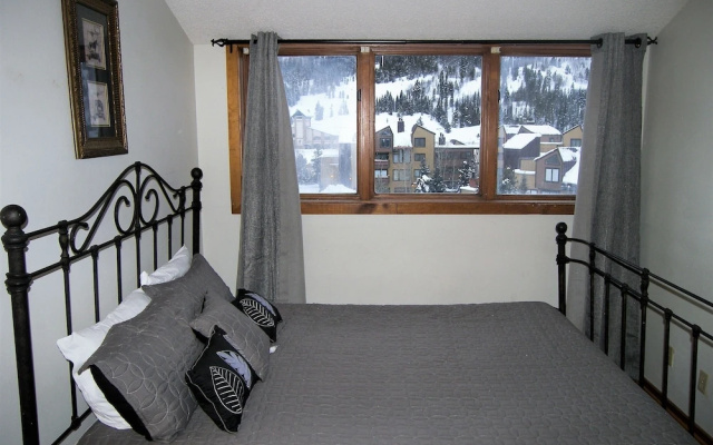 photo 5 of Fox Pine Lodge 3 Bed 3 Bath