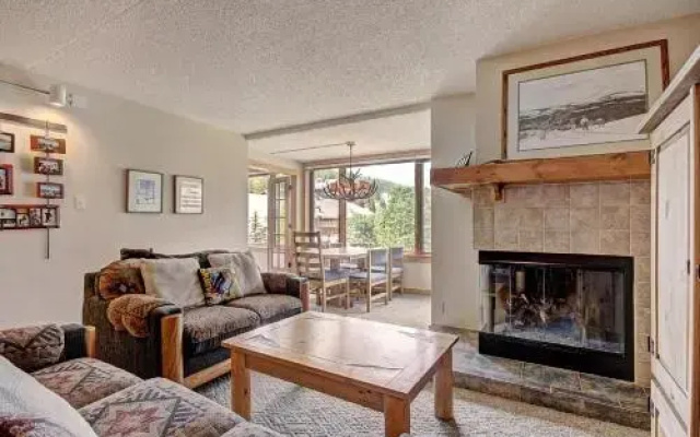 photo 4 of Summit House