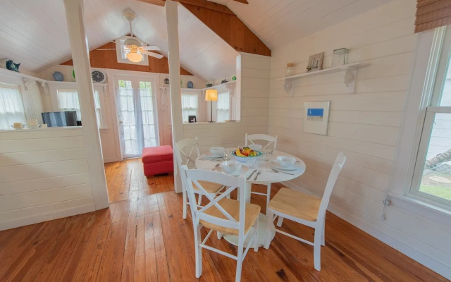 photo 2 of Redfish Cottage Apartment 1