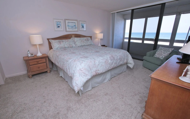 photo 3 of Redington Towers III 3-D
