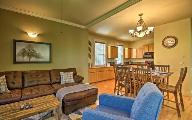 photo 2 of Redmond House w/ Community Amenities Access