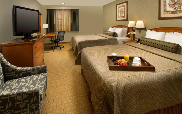 photo 5 of Redmond Inn