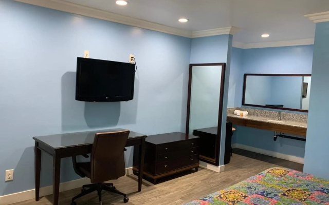 photo 5 of Redondo Beach Motel