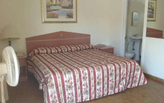photo 5 of Redwood Motel