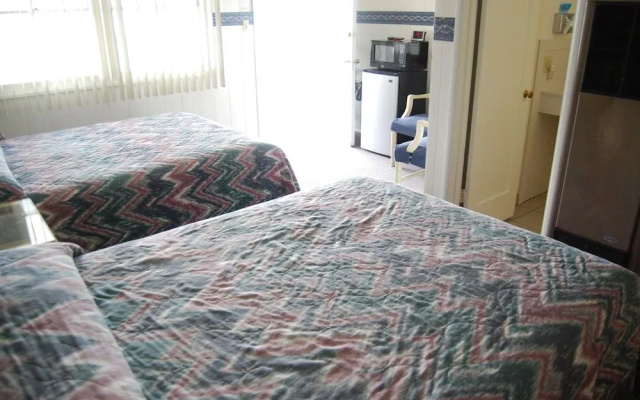 photo 5 of Redwood Motel