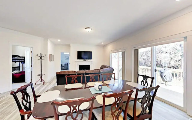 photo 3 of Reems Creek - 4 Br Home