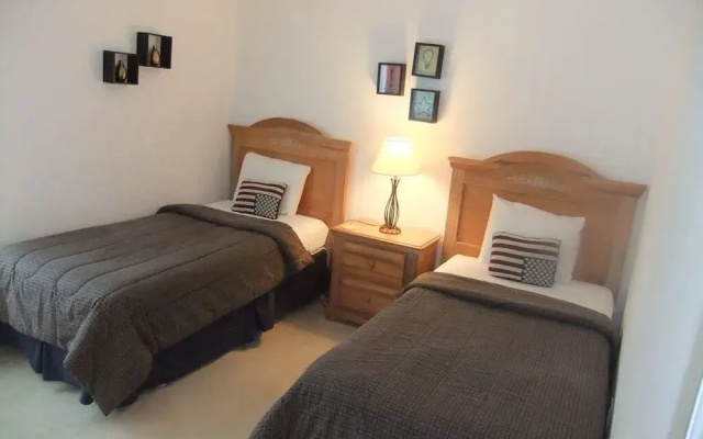 photo 4 of Ref D Stunning 4 Bed Villa With own Pool spa Near Disney