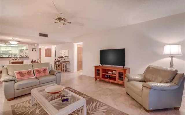 photo 3 of Reflections on the Gulf 504 - Two Bedroom Condo
