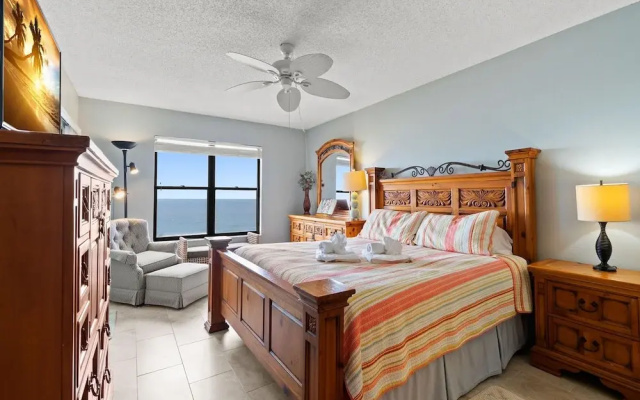 photo 3 of Reflections on the Gulf by Distinctive Beach Rentals