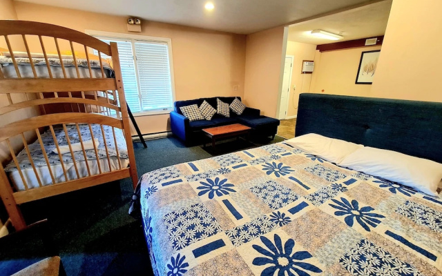 photo 5 of Regal Inn