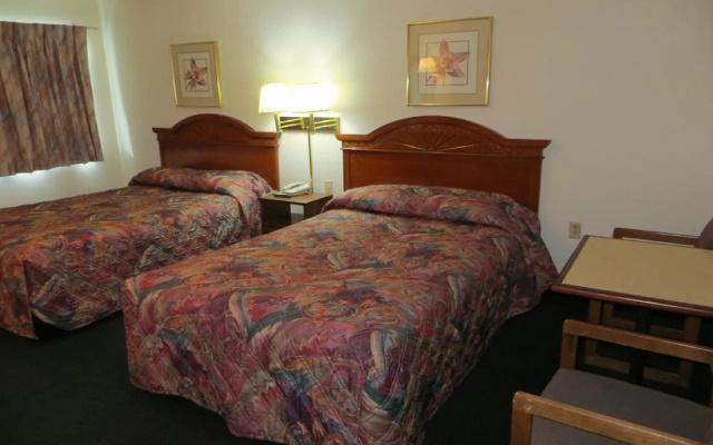 photo 4 of Regal Inn Clayton