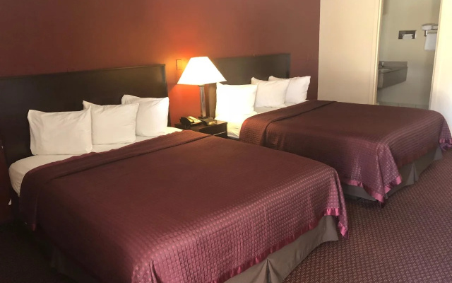 photo 3 of Regal Inn - Chicago O'Hare Airport