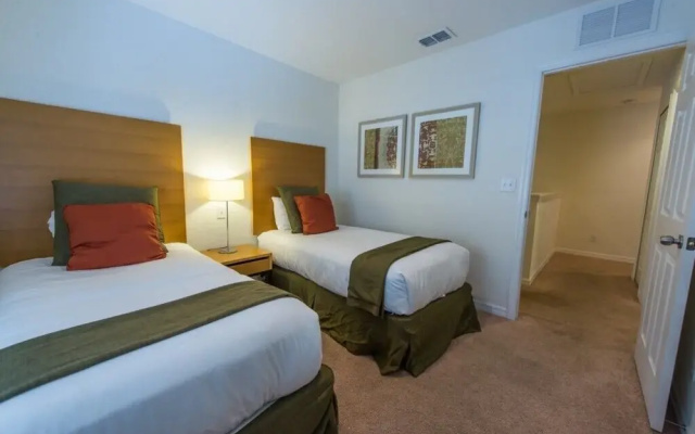photo 3 of Regal Oaks Hideaway