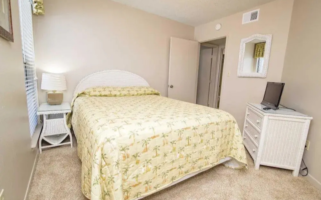 photo 2 of Regatta 104b 3 Bedrooms 2 Bathrooms Condo