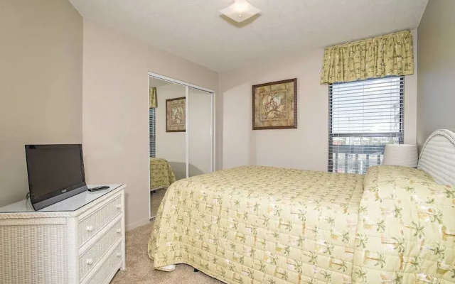 photo 3 of Regatta 104b 3 Bedrooms 2 Bathrooms Condo