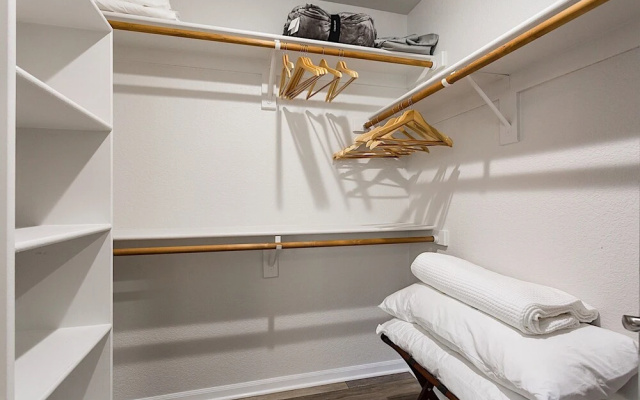 photo 2 of Regency At Old Town - 2 Bedroom by Casago