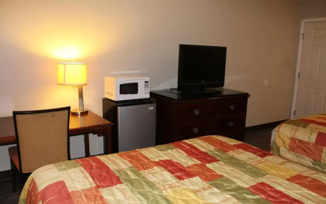 photo 3 of Regency Inn