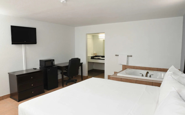 photo 5 of Regency Inn