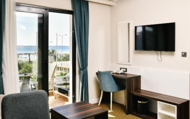 photo 4 of Regency Inn & Suites Albany