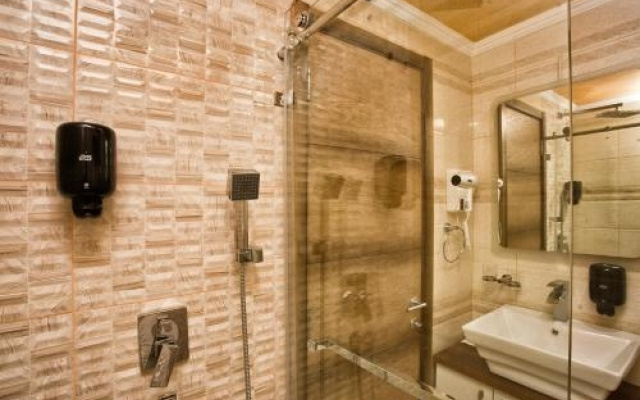 photo 5 of Regency Inn & Suites Albany