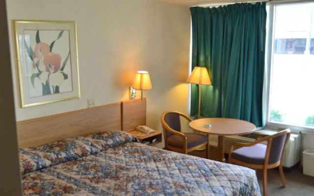 photo 5 of Regency Inn - Oxford