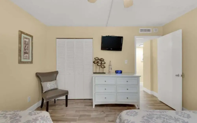 photo 3 of Regency Towers 3 Bedroom Apartment