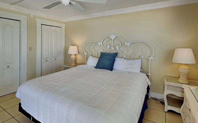 photo 2 of Regency Towers 505 - One Bedroom Condo