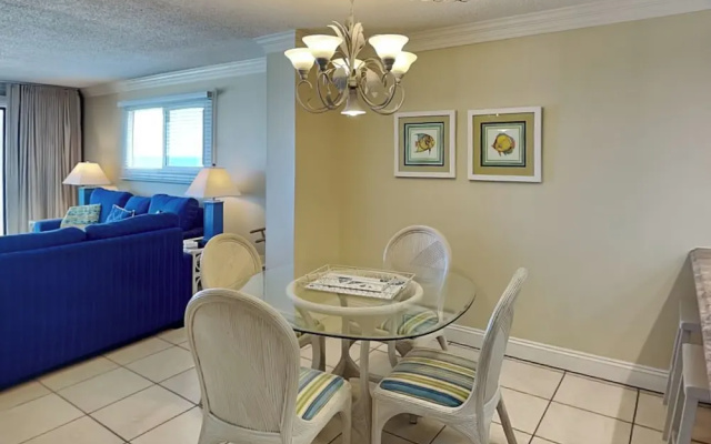 photo 3 of Regency Towers 505 - One Bedroom Condo