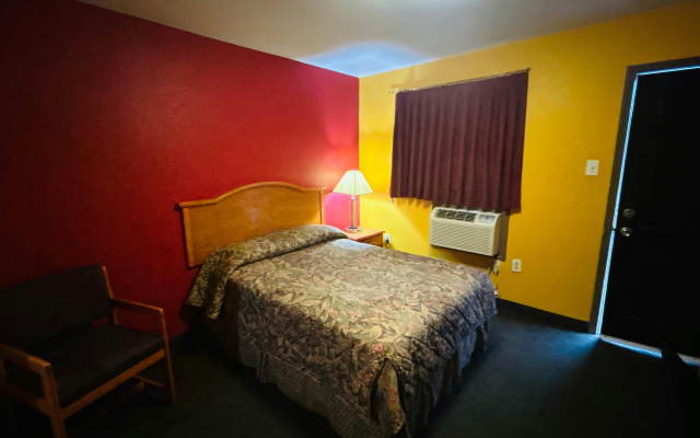 photo 2 of Relax Inn By OYO Sulphur Hwy 90