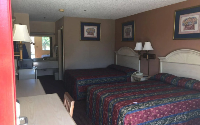 photo 3 of Relax Inn