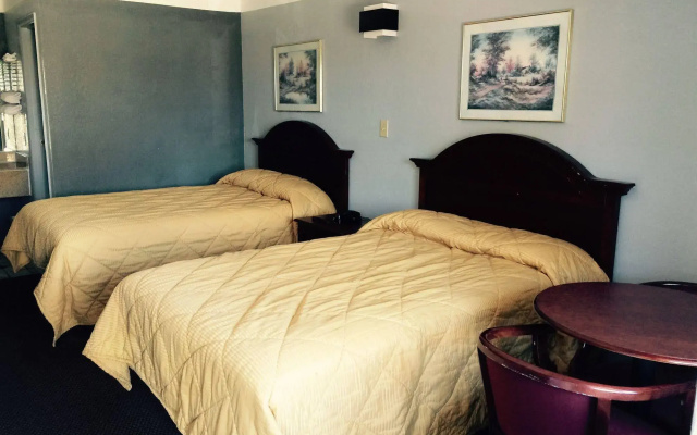 photo 2 of Relax Inn