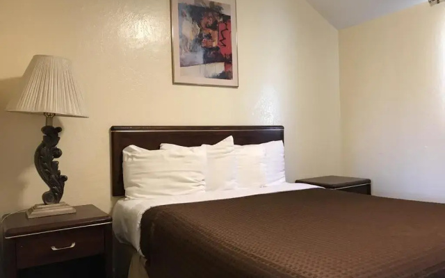 photo 3 of Relax Inn of Medford