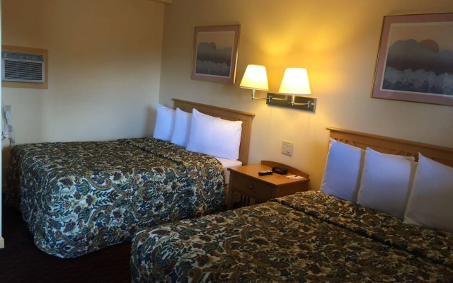 photo 3 of Relax Inn